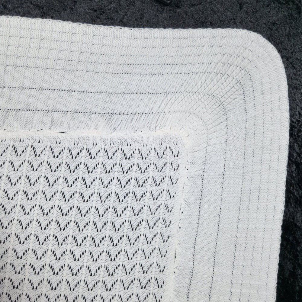 VTG Cora Pointelle Knit Baby Blanket Made in Spain Acrylic Chevron White 48x51